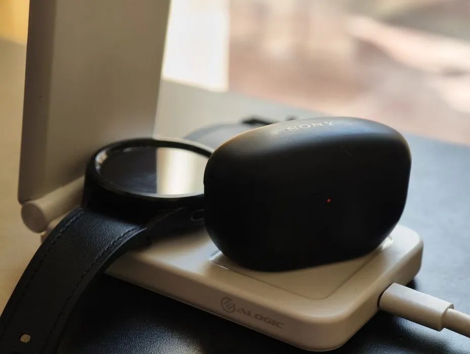 Alogic Yoga 3-in-1 Wireless Charging Stand Review