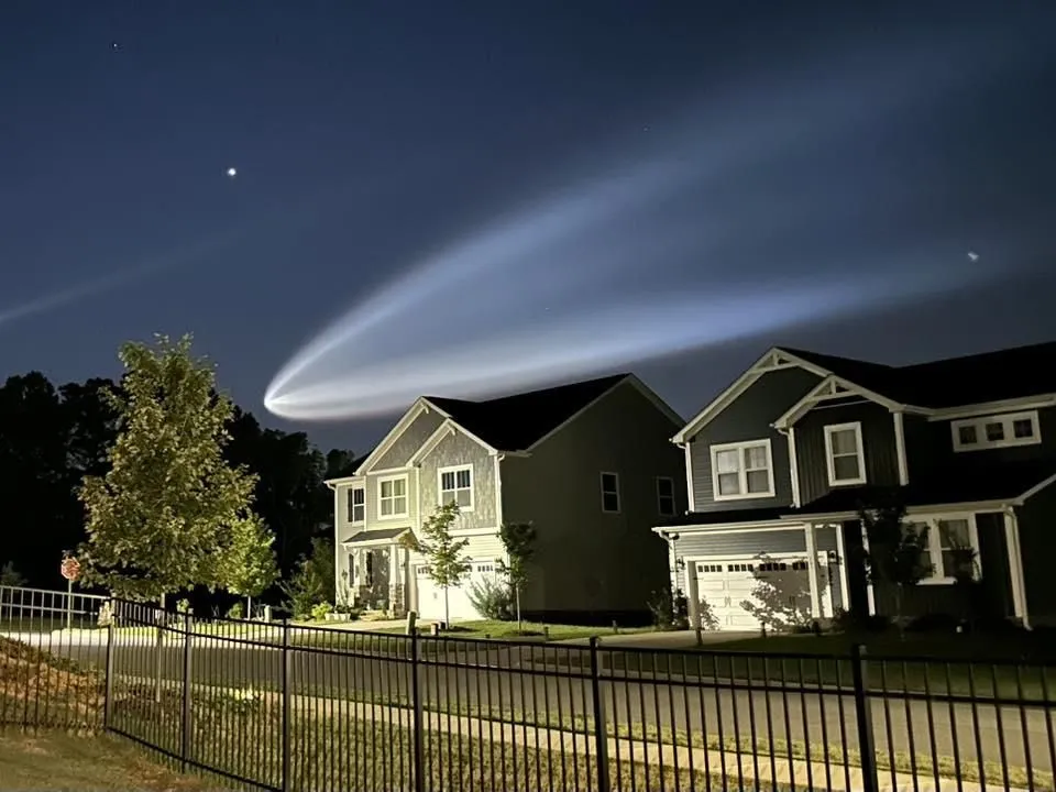 Early Saturday MorningSpaceX Starlink Launch Lights Up North Carolina Sky 